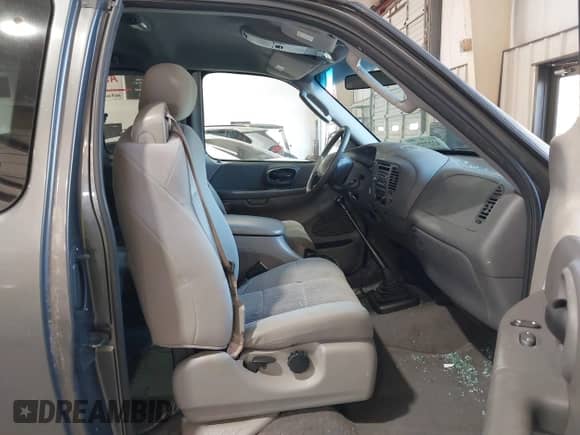 2002 Ford F-150 XL with VIN 1FTRX17292NC01028, listed as a IAAI auction lot 43277265 with Not provided miles and . Bid and sale history available at DreamBid. Image 5.