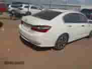 2017 Honda Accord EX-L z VIN 1HGCR3F82HA034000, wystawiony jako IAAI lot #43195447 z przebiegiem 45 357 mil mil oraz . Historia ofert i sprzedaży dostępna na DreamBid. Obrazek 4.