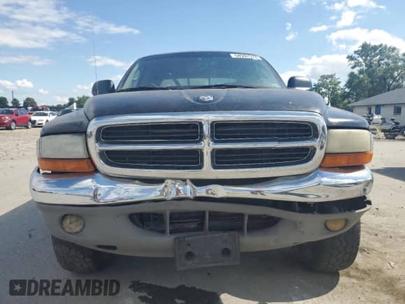 2001 Dodge Dakota Sport with VIN 1B7HG2AN11S333995, listed as a Copart auction lot 85196274 with 282,333 mi miles and Non repairable. Bid and sale history available at DreamBid. Image 5.