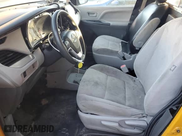 2017 Toyota Sienna L with VIN 5TDZZ3DCXHS876473, listed as a Copart auction lot 84994265 with Not provided miles and Clean title. Bid and sale history available at DreamBid. Image 7.