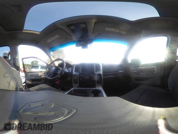 2016 Ram 1500 Big Horn z VIN 3C6RR7LT1GG376702, wystawiony jako IAAI lot #42814160 z przebiegiem 120 694 mil mil oraz . Historia ofert i sprzedaży dostępna na DreamBid. Obrazek 18.