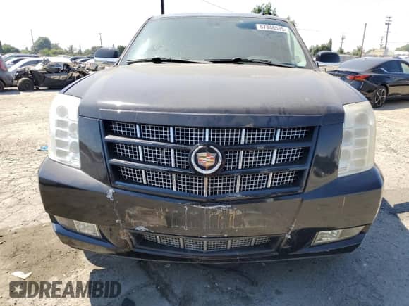 2012 Cadillac Escalade Premium with VIN 1GYS4CEF9CR257342, listed as a Copart auction lot 67846535 with 133,052 mi miles and Salvage title. Bid and sale history available at DreamBid. Image 5.