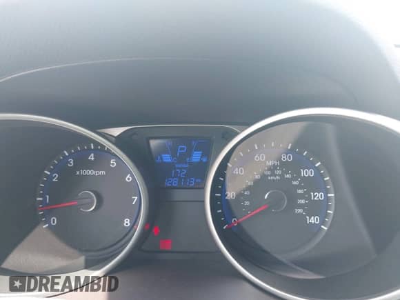 2015 Hyundai Tucson SE with VIN KM8JU3AG3FU035165, listed as a IAAI auction lot 42963011 with 128,113 mi miles and . Bid and sale history available at DreamBid. Image 7.