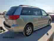 2006 Toyota Sienna XLE z VIN 5TDZA22C16S466372, wystawiony jako Copart lot #70100815 z przebiegiem Nie podano mil oraz Czysty tytuł • Clean title. Historia ofert i sprzedaży dostępna na DreamBid. Obrazek 3.