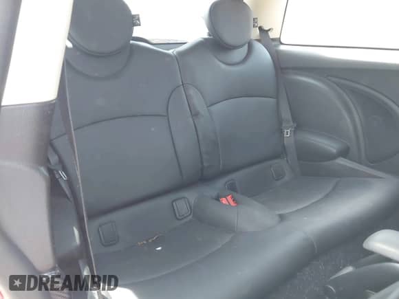 2013 MINI Hardtop S with VIN WMWSV3C57DT478646, listed as a IAAI auction lot 42458167 with 112,784 mi miles and . Bid and sale history available at DreamBid. Image 8.