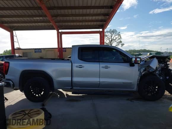 2019 GMC Sierra 1500 Elevation with VIN 1GTR8CED8KZ266443, listed as a IAAI auction lot 42662811 with 115,079 mi miles and . Bid and sale history available at DreamBid. Image 14.
