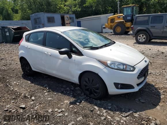 2014 Ford Fiesta S with VIN 3FADP4TJ3EM196793, listed as a Copart auction lot 68580835 with 147,220 mi miles and Clean title. Bid and sale history available at DreamBid. Image 4.