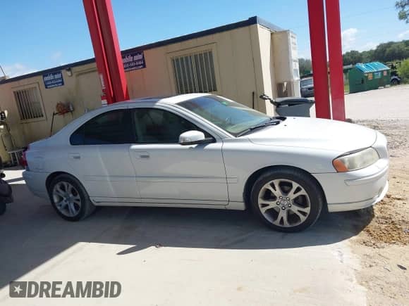 2009 Volvo S60 2.5T с VIN YV1RS592892737820, выставлен на аукционе IAAI как лот 43334035 с пробегом 177 136 миль миль и . История ставок и продаж доступна на DreamBid. Изображение 13.