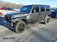 2021 Jeep Wrangler Unlimited Sahara Altitude z VIN 1C4HJXEN9MW535425, wystawiony jako IAAI lot #41469224 z przebiegiem 51 694 mil mil oraz . Historia ofert i sprzedaży dostępna na DreamBid. Obrazek 20.