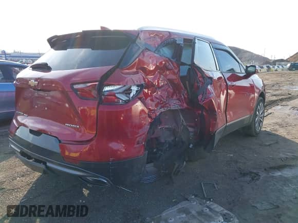 2022 Chevrolet Blazer Premier с VIN 3GNKBLR40NS163877, выставлен на аукционе IAAI как лот 41249191 с пробегом 22 235 миль миль и . История ставок и продаж доступна на DreamBid. Изображение 4.