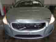 2013 Volvo S60 T5 с VIN YV1612FHXD2181306, выставлен на аукционе IAAI как лот 41726747 с пробегом 116 836 миль миль и . История ставок и продаж доступна на DreamBid. Изображение 6.
