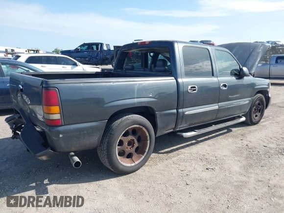 2004 GMC Sierra 1500 SLE с VIN 2GTEC13T941319903, выставлен на аукционе IAAI как лот 42638912 с пробегом 336 354 миль миль и . История ставок и продаж доступна на DreamBid. Изображение 4.