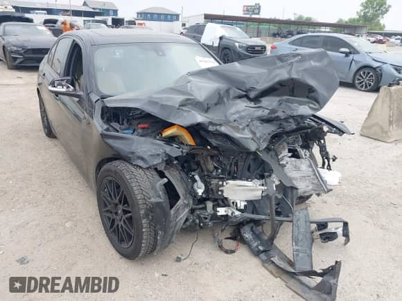 2018 BMW 3 Series 330i with VIN WBA8B9C56JAE22052, listed as a IAAI auction lot 42281541 with 46,225 mi miles and . Bid and sale history available at DreamBid. Image 6.