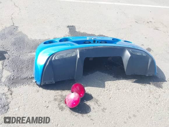 2008 Chevrolet Corvette Z06 с VIN 1G1YY26E685131760, выставлен на аукционе IAAI как лот 41909740 с пробегом 25 010 миль миль и . История ставок и продаж доступна на DreamBid. Изображение 12.