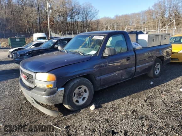 2002 GMC Sierra 1500 z VIN 1GTEC14W42Z183192, wystawiony jako Copart lot #86832884 z przebiegiem Nie podano mil oraz Szkoda całkowita • Salvage title. Historia ofert i sprzedaży dostępna na DreamBid. Obrazek 1.