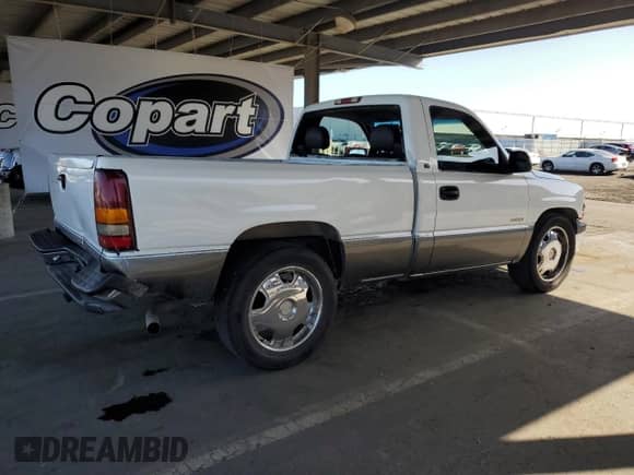 2000 Chevrolet Silverado 1500 LS с VIN 1GCEC14W3YZ279582, выставлен на аукционе Copart как лот 57668495 с пробегом 174 290 миль миль и Списание • Salvage title. История ставок и продаж доступна на DreamBid. Изображение 3.