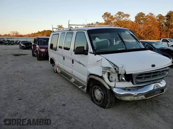 2000 Ford Econoline Cargo Recreational with VIN 1FDRE14L0YHC03661, listed as a Copart auction lot 89268275 with 277,787 mi miles and Clean title. Bid and sale history available at DreamBid. Image 12.