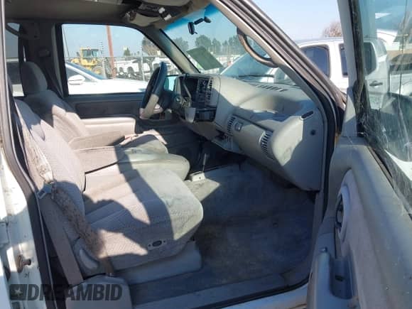 1995 Chevrolet Suburban с VIN 1GNGK26N5SJ307675, выставлен на аукционе IAAI как лот 41417998 с пробегом 193 985 миль миль и . История ставок и продаж доступна на DreamBid. Изображение 5.