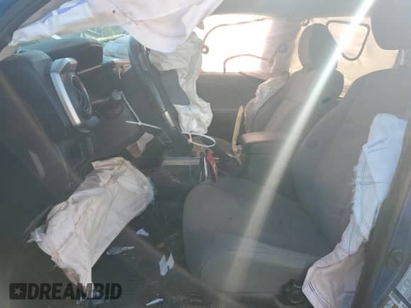 2017 Toyota Tacoma SR5 with VIN 3TMCZ5AN5HM069608, listed as a Copart auction lot 85300495 with 59,494 mi miles and Salvage title. Bid and sale history available at DreamBid. Image 7.