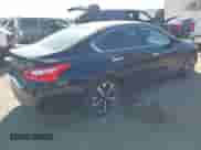 2016 Nissan Altima S with VIN 1N4AL3AP2GN330556, listed as a IAAI auction lot 43318687 with 150,083 mi miles and . Bid and sale history available at DreamBid. Image 4.