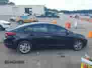 2020 Hyundai Elantra SEL с VIN 5NPD84LF8LH555304, выставлен на аукционе IAAI как лот 43202715 с пробегом 79 458 миль миль и . История ставок и продаж доступна на DreamBid. Изображение 13.