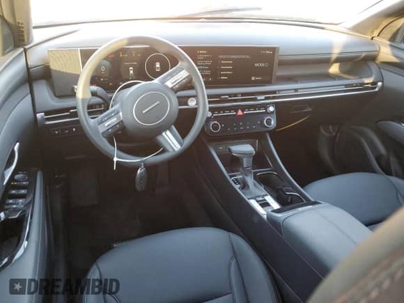 2025 Hyundai Santa Cruz SEL Activity z VIN 5NTJCDDE8SH149546, wystawiony jako Copart lot #90921035 z przebiegiem 396 mil mil oraz Szkoda całkowita • Salvage title. Historia ofert i sprzedaży dostępna na DreamBid. Obrazek 8.