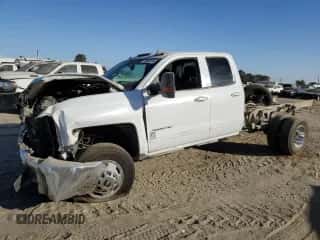2016 Chevrolet Silverado 3500 z VIN 1GB5CZC80GZ354954, wystawiony jako Copart lot #70005174 z przebiegiem Nie podano mil oraz Szkoda całkowita • Salvage title. Historia ofert i sprzedaży dostępna na DreamBid. Obrazek 1.
