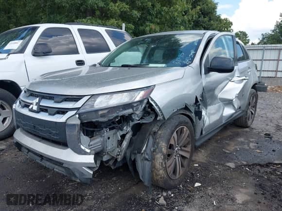 2021 Mitsubishi Outlander ES z VIN JA4ARUAU4MU022370, wystawiony jako IAAI lot #43128868 z przebiegiem 154 821 mil mil oraz . Historia ofert i sprzedaży dostępna na DreamBid. Obrazek 6.