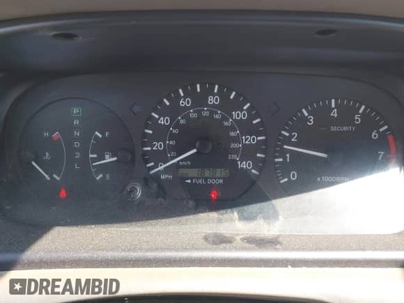 2001 Toyota Camry LE z VIN 4T1BF28K31U970889, wystawiony jako IAAI lot #42973204 z przebiegiem 187 815 mil mil oraz . Historia ofert i sprzedaży dostępna na DreamBid. Obrazek 7.