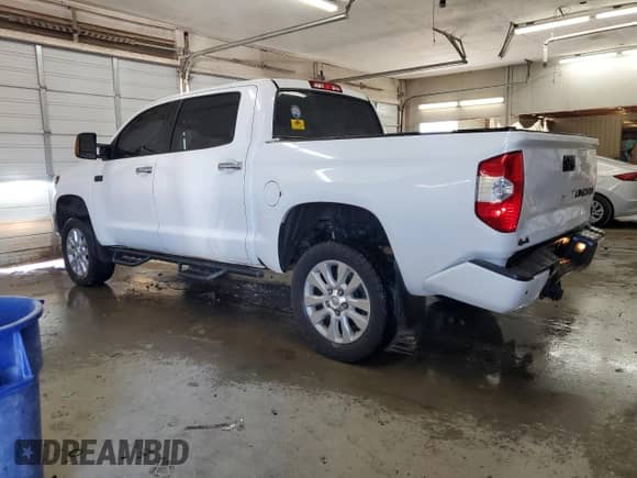 2017 Toyota Tundra Limited с VIN 5TFHW5F13HX635280, выставлен на аукционе Copart как лот 70340705 с пробегом 178 416 миль миль и Списание • Salvage title. История ставок и продаж доступна на DreamBid. Изображение 2.