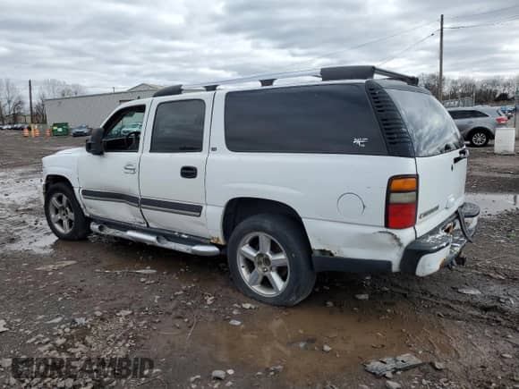 2006 Chevrolet Suburban LTZ with VIN 3GNFK16U16G112158, listed as a Copart auction lot 48045235 with Not provided miles and Salvage title. Bid and sale history available at DreamBid. Image 2.