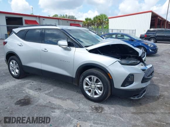 2020 Chevrolet Blazer LT с VIN 3GNKBCR43LS656501, выставлен на аукционе IAAI как лот 43109505 с пробегом 45 732 миль миль и . История ставок и продаж доступна на DreamBid. Изображение 1.