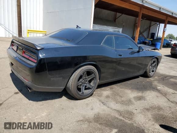 2016 Dodge Challenger R/T Plus Shaker with VIN 2C3CDZBTXGH245962, listed as a Copart auction lot 70198195 with 98,241 mi miles and Salvage title. Bid and sale history available at DreamBid. Image 3.