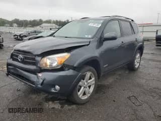 2008 Toyota RAV4 Sport with VIN JTMBD32V985141395, listed as a Copart auction lot 57881355 with 84,318 mi miles and Salvage title. Bid and sale history available at DreamBid. Image 1.