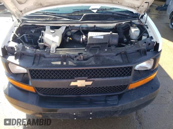 2009 Chevrolet Express Cargo z VIN 1GCFG15XX91104178, wystawiony jako Copart lot #46849435 z przebiegiem 158 759 mil mil oraz Czysty tytuł • Clean title. Historia ofert i sprzedaży dostępna na DreamBid. Obrazek 11.