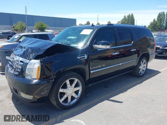 2008 Cadillac Escalade ESV с VIN 1GYFK66888R221139, выставлен на аукционе IAAI как лот 42671536 с пробегом 200 752 миль миль и . История ставок и продаж доступна на DreamBid. Изображение 2.