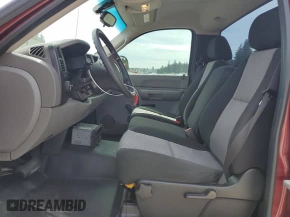 2009 Chevrolet Silverado 1500 Work Truck with VIN 1GCEC14X29Z218430, listed as a Copart auction lot 56406835 with 170,868 mi miles and Salvage title. Bid and sale history available at DreamBid. Image 7.