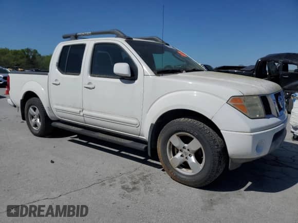 2006 Nissan Frontier LE z VIN 1N6AD07U26C452800, wystawiony jako Copart lot #53573375 z przebiegiem 154 786 mil mil oraz Czysty tytuł • Clean title. Historia ofert i sprzedaży dostępna na DreamBid. Obrazek 4.