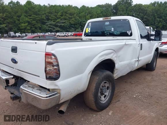 2011 Ford F-250 XL с VIN 1FTBF2A6XBEA34944, выставлен на аукционе IAAI как лот 42849961 с пробегом Не указан миль и . История ставок и продаж доступна на DreamBid. Изображение 4.