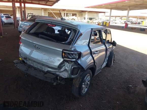 2023 Hyundai Venue SE with VIN KMHRB8A37PU210926, listed as a IAAI auction lot 43175695 with 35,628 mi miles and . Bid and sale history available at DreamBid. Image 4.