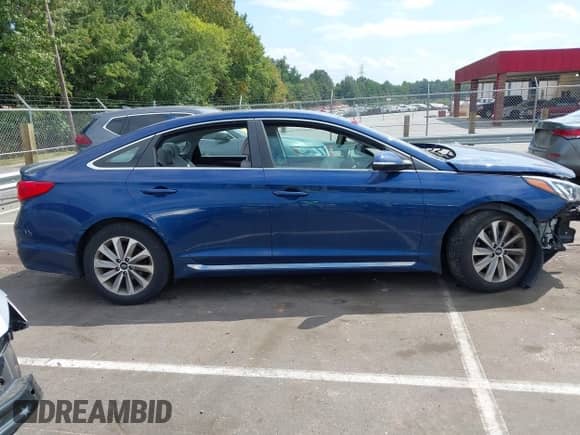 2017 Hyundai Sonata Limited с VIN 5NPE34AF4HH556852, выставлен на аукционе IAAI как лот 43146322 с пробегом 92 007 миль миль и . История ставок и продаж доступна на DreamBid. Изображение 13.