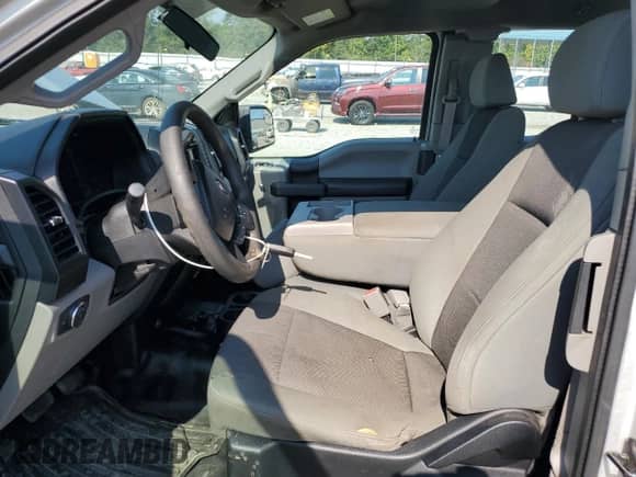 2017 Ford F-150 XL z VIN 1FTFX1CF3HKE39026, wystawiony jako Copart lot #81440895 z przebiegiem 165 121 mil mil oraz Szkoda całkowita • Salvage title. Historia ofert i sprzedaży dostępna na DreamBid. Obrazek 7.