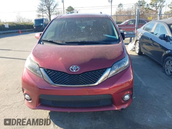 2016 Toyota Sienna SE с VIN 5TDXK3DC8GS716764, выставлен на аукционе IAAI как лот 41278353 с пробегом 174 495 миль миль и . История ставок и продаж доступна на DreamBid. Изображение 12.