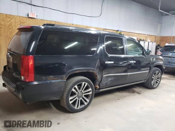 2010 Cadillac Escalade ESV Premium with VIN 1GYUKJEF4AR260567, listed as a Copart auction lot 57503165 with 347,994 mi miles and Clean title. Bid and sale history available at DreamBid. Image 3.