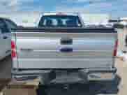 2013 Ford F-150 XLT z VIN 1FTMF1CM9DFB20984, wystawiony jako IAAI lot #43336851 z przebiegiem 312 173 mil mil oraz . Historia ofert i sprzedaży dostępna na DreamBid. Obrazek 17.