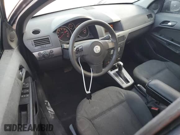 2008 Saturn Astra XE с VIN W08AR671785055709, выставлен на аукционе Copart как лот 76939634 с пробегом 89 556 миль миль и На запчасти • Non repairable. История ставок и продаж доступна на DreamBid. Изображение 8.