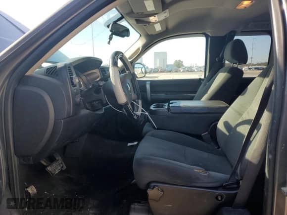 2008 GMC Sierra 1500 Work Truck with VIN 1GTEC19C88Z178603, listed as a Copart auction lot 87082794 with 248,983 mi miles and Salvage title. Bid and sale history available at DreamBid. Image 7.
