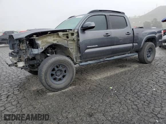 2020 Toyota Tacoma SR5 с VIN 3TMBZ5DN1LM026688, выставлен на аукционе Copart как лот 48474175 с пробегом 25 358 миль миль и Списание • Salvage title. История ставок и продаж доступна на DreamBid. Изображение 1.