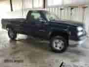 2005 Chevrolet Silverado 2500HD z VIN 1GCHK24G05E325497, wystawiony jako Copart lot #75963434 z przebiegiem 147 222 mil mil oraz Szkoda całkowita • Salvage title. Historia ofert i sprzedaży dostępna na DreamBid. Obrazek 4.
