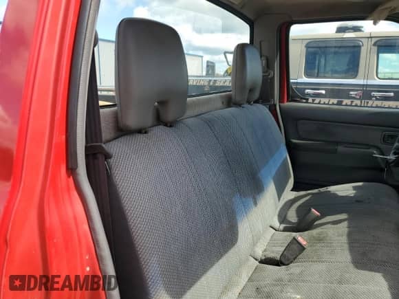 1998 Nissan Frontier XE с VIN 1N6DD21S2WC332138, выставлен на аукционе Copart как лот 90288645 с пробегом 131 093 миль миль и Чистый • Clean title. История ставок и продаж доступна на DreamBid. Изображение 10.